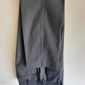 Uniqlo Charcoal Men's Dress Pants 30x30 inch